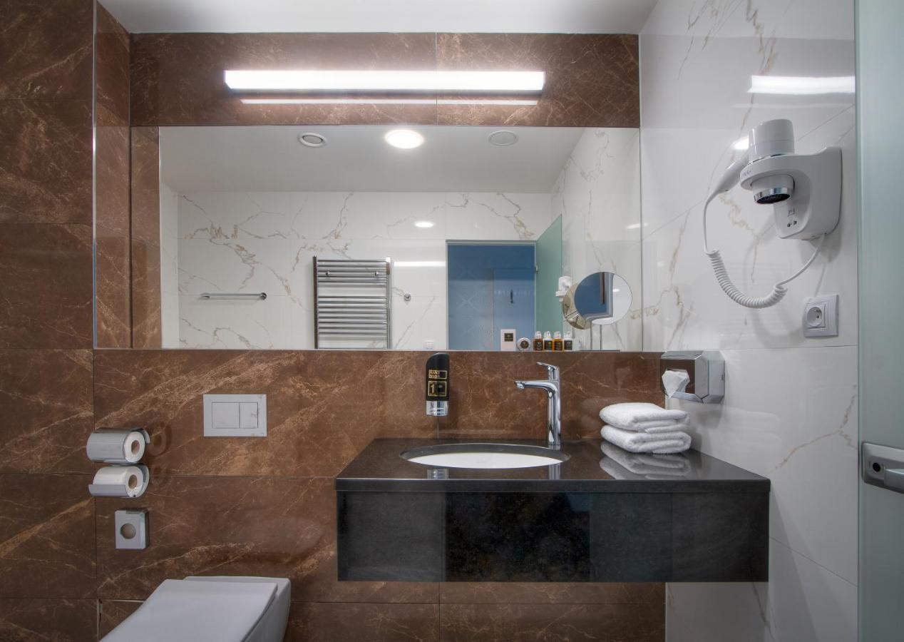 Hotel Essence Prague Luaran gambar