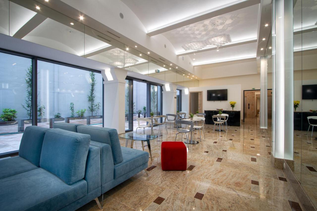 Hotel Essence Prague Luaran gambar