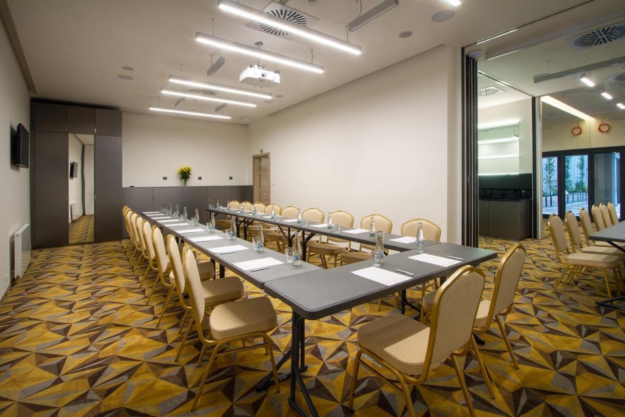 Hotel Essence Prague Luaran gambar